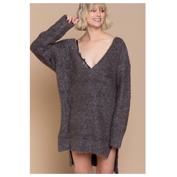 Copy - Wool Blend V-Neck  relaxed Fit High Low Sweater in Violet Wood - Picture 7 of 8